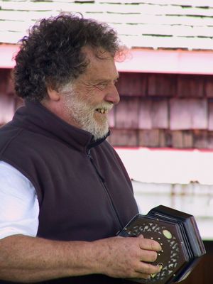 Mystic 05concertinasmiling